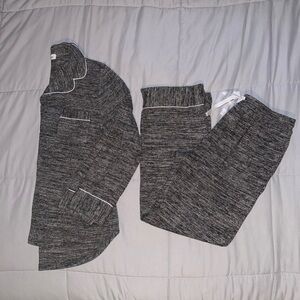 Aamikast Gray Button Up Pajama Set Size Large